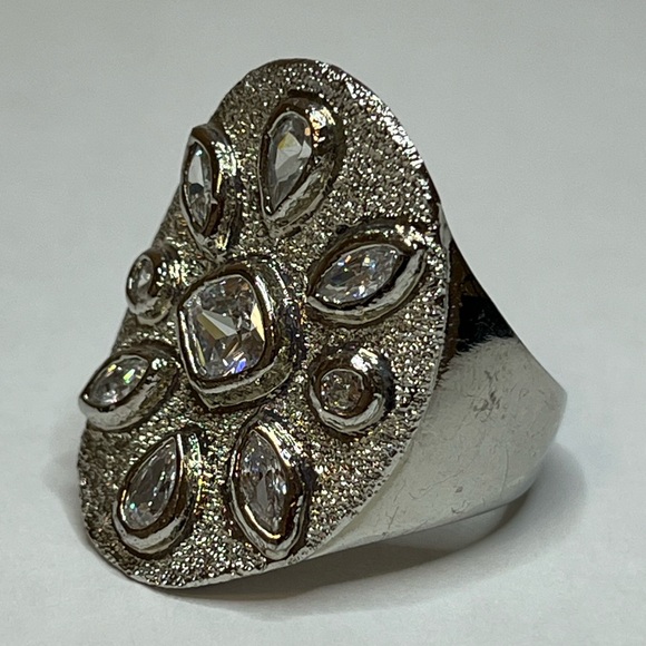 Vintage Guess Silver and CZ Ring - Picture 4 of 12